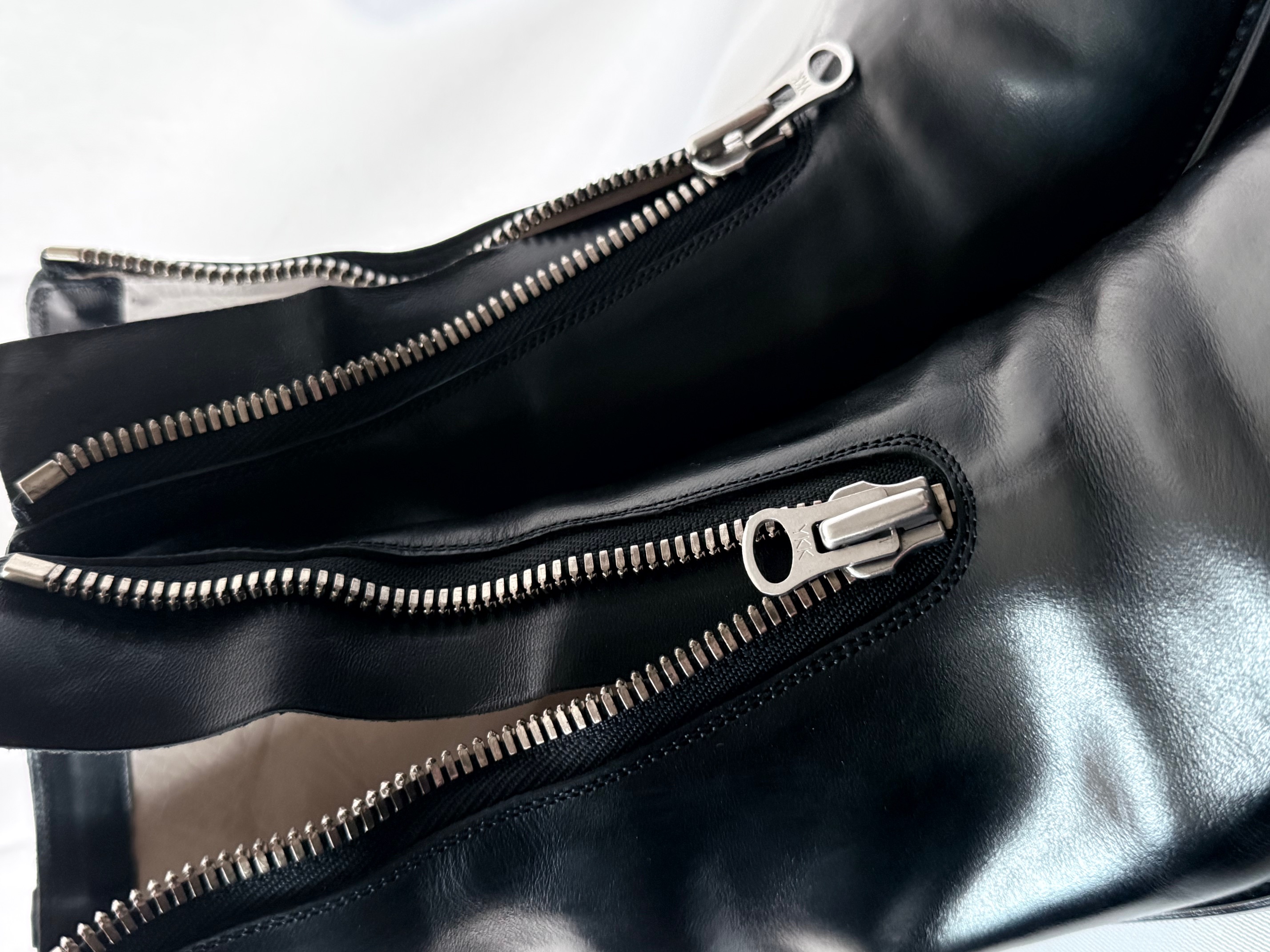 Front (Class Leather) 4